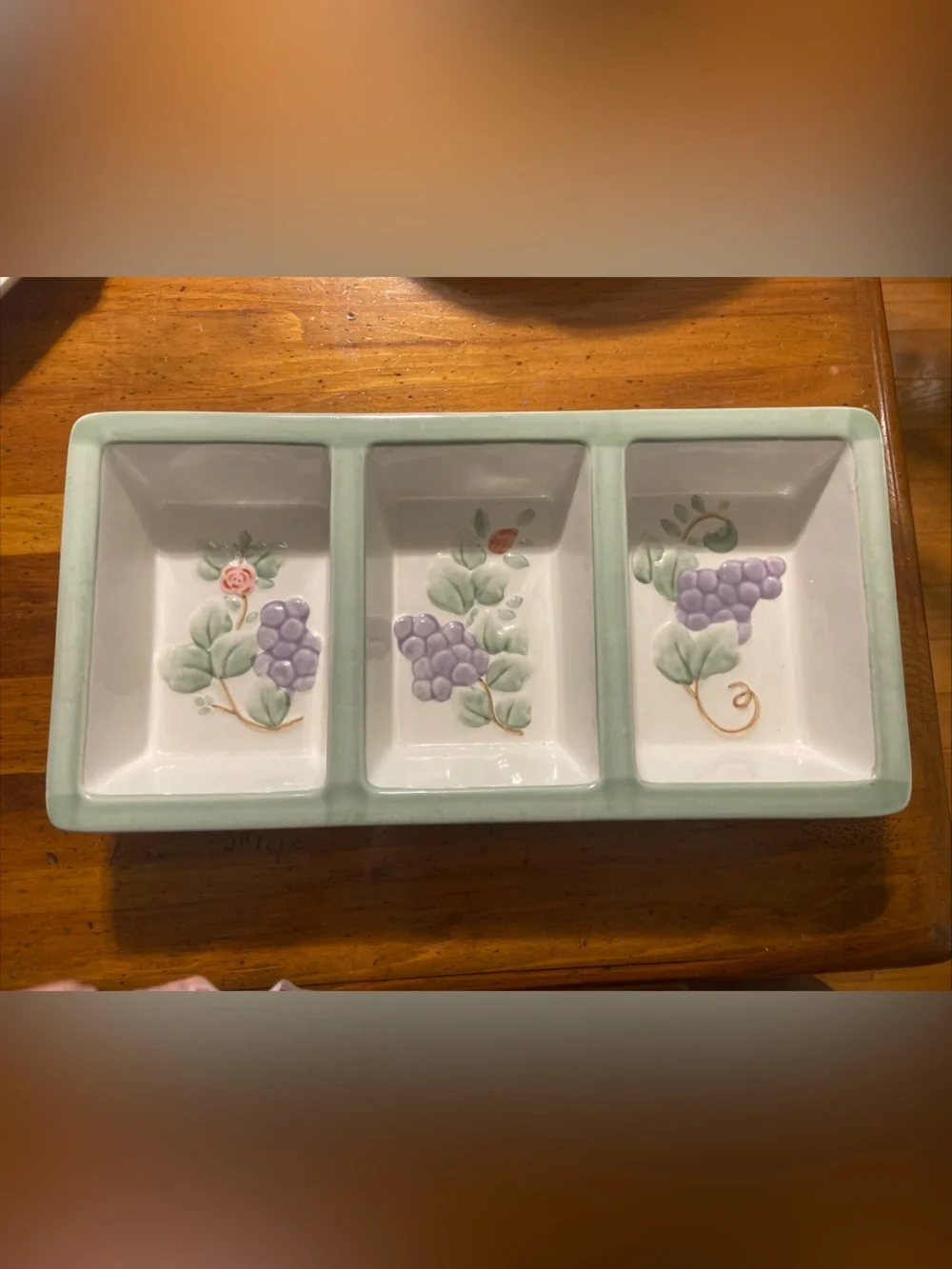 Pfaltzgraff Grapevine Green and Purple Grape Three-Section Serving Dish